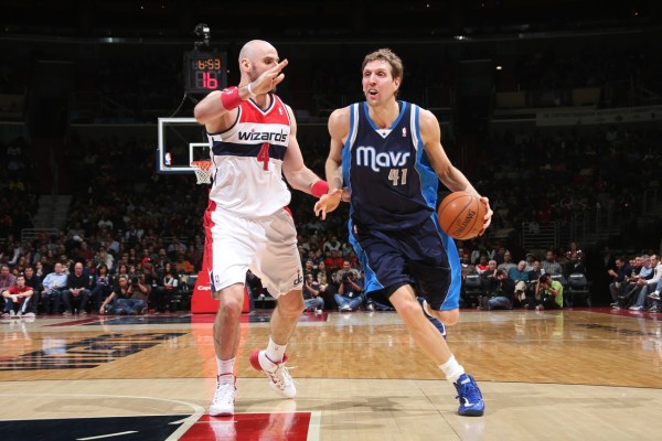  萨博尼斯两双国王主场轻取奇才获连胜